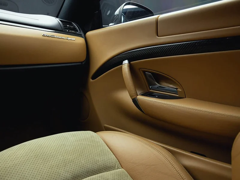 Maserati GranTurismo — фото 22