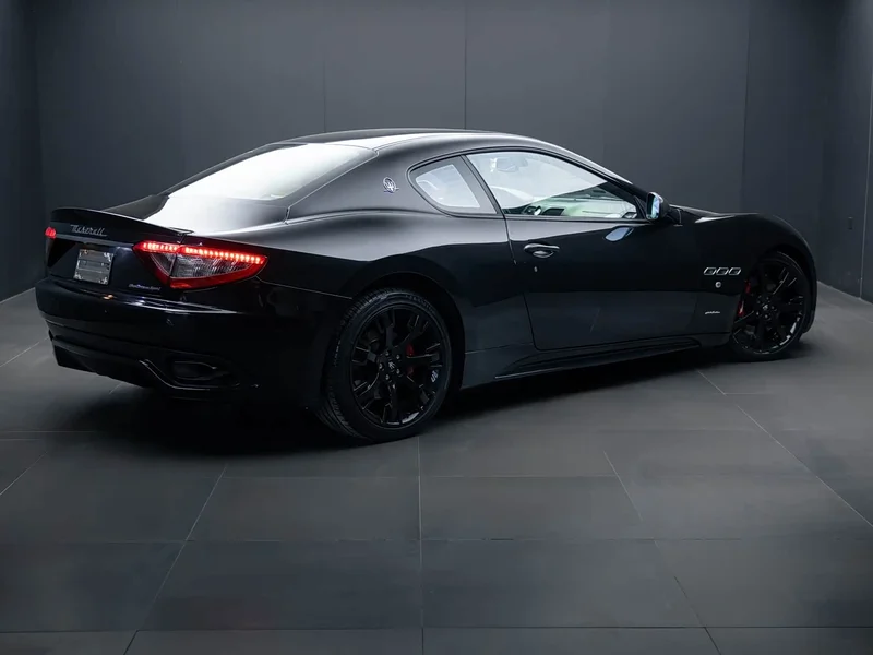 Maserati GranTurismo — фото 6