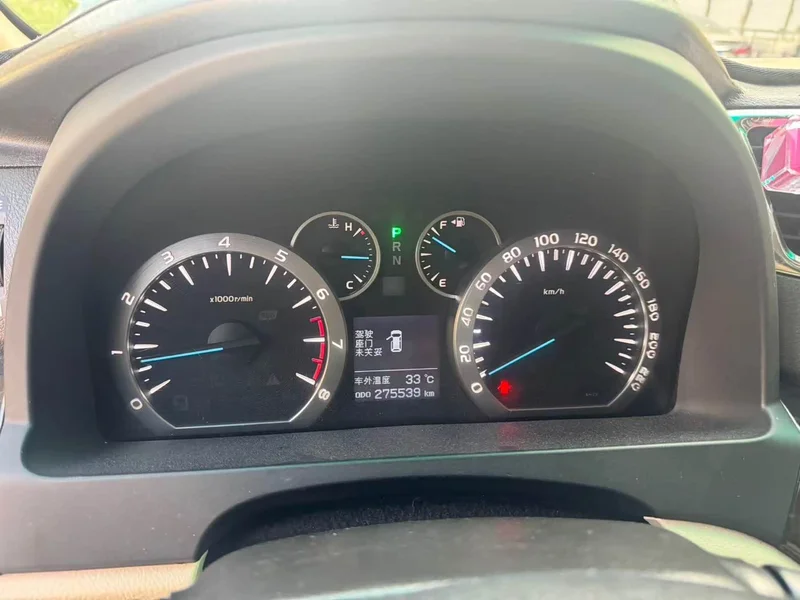 Toyota Alphard — фото 11