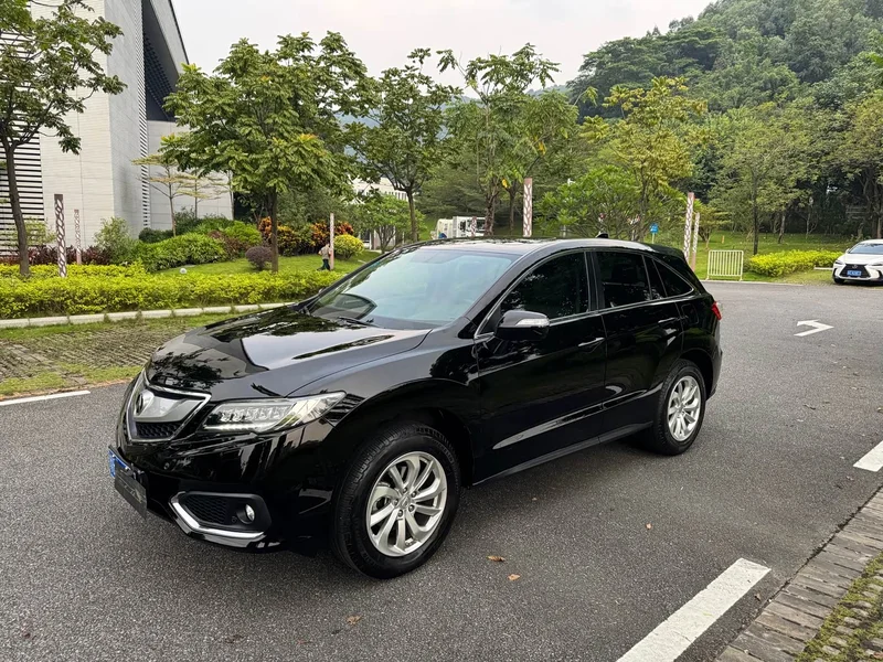 Acura RDX — фото 1