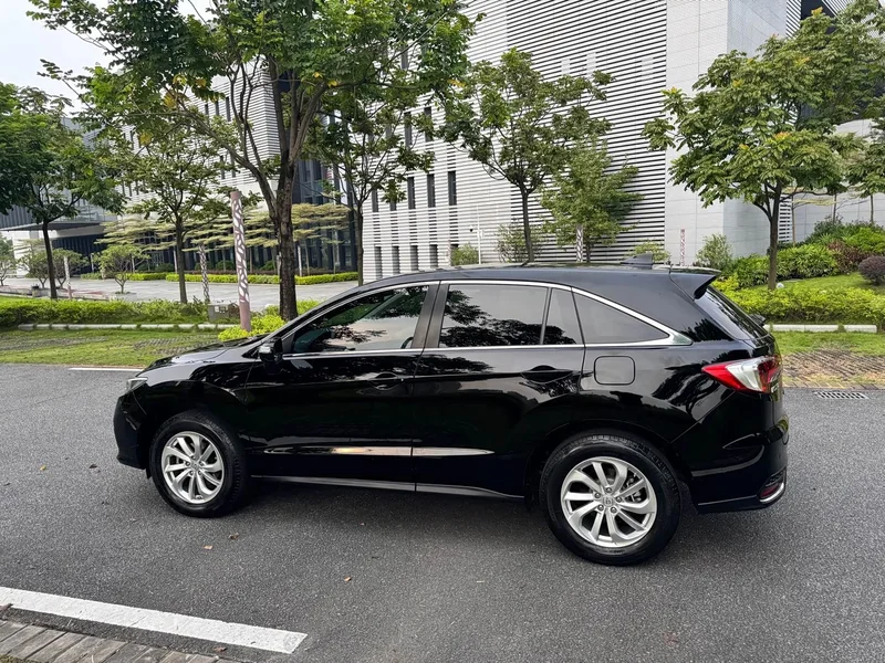 Acura RDX — фото 10