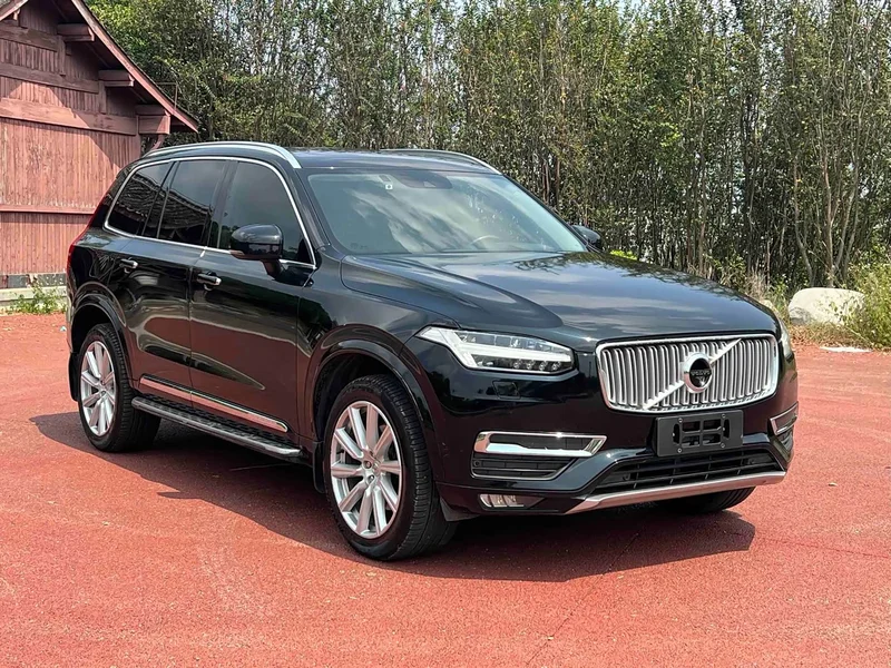 Volvo XC90 — фото 3