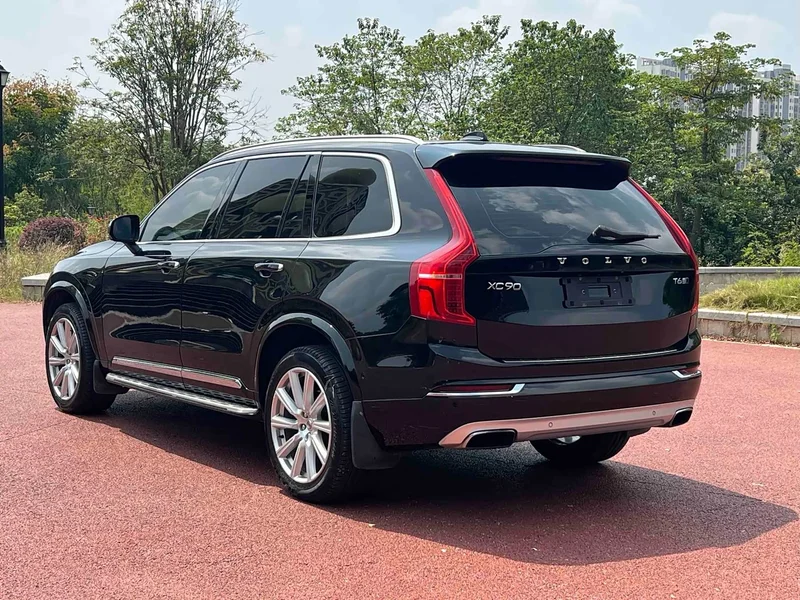 Volvo XC90 — фото 4