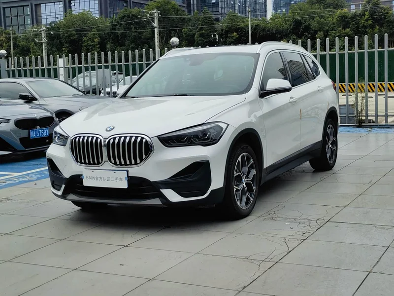 BMW X1 — фото 1
