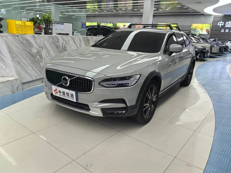 Volvo V90 — фото 1