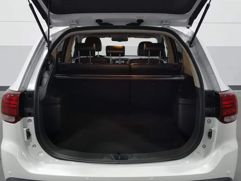 Mitsubishi Outlander — фото 16