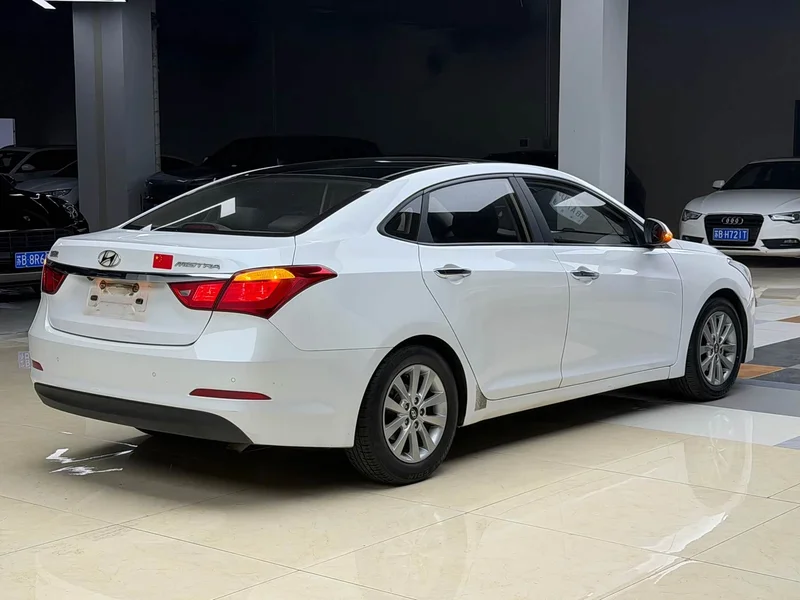 Hyundai Mistra — фото 4