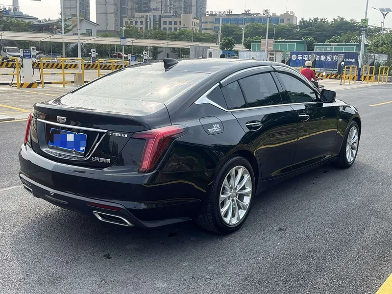 Cadillac CT5 — фото 6