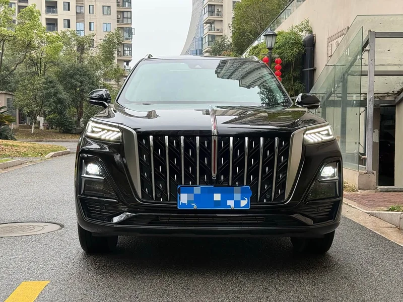 Hongqi HS5 — фото 1