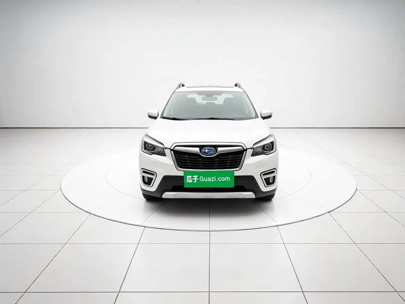 Subaru Forester — фото 2