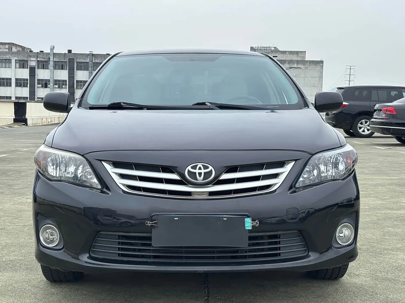 Toyota Corolla — фото 13