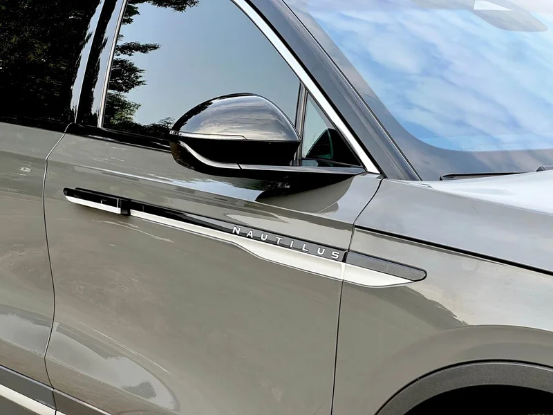 Ford Explorer — фото 19