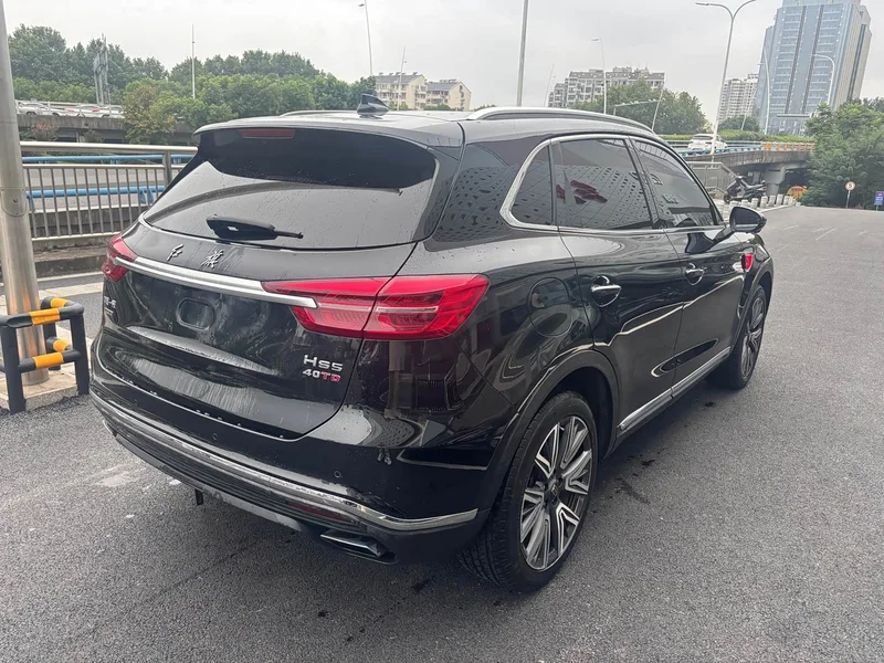 Hongqi HS5 — фото 3