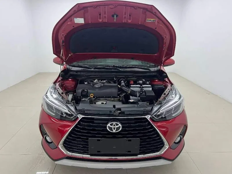 Toyota Yaris L — фото 7