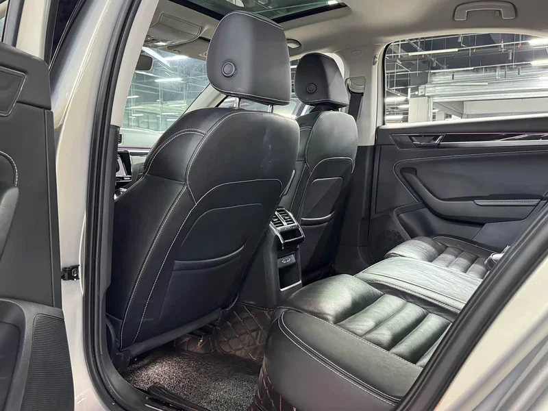 Skoda Superb — фото 14