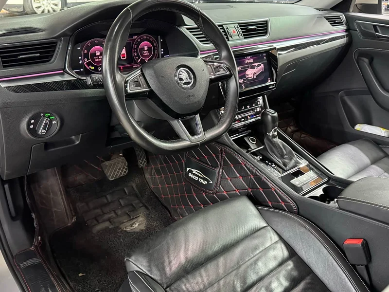 Skoda Superb — фото 9
