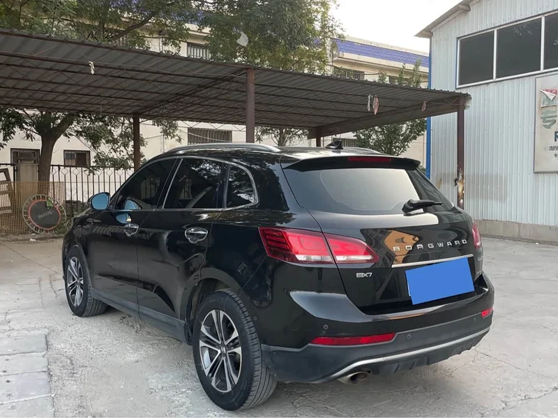 Borgward BX7 — фото 11