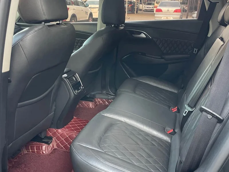 Borgward BX7 — фото 5