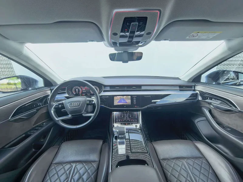 Audi A8 — фото 14