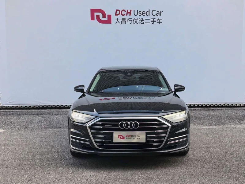 Audi A8 — фото 2