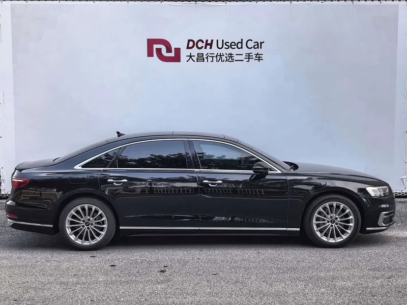 Audi A8 — фото 3
