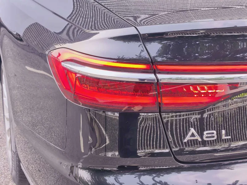 Audi A8 — фото 8