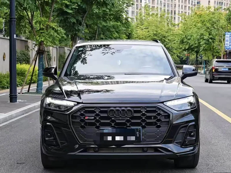 Audi SQ5 — фото 4