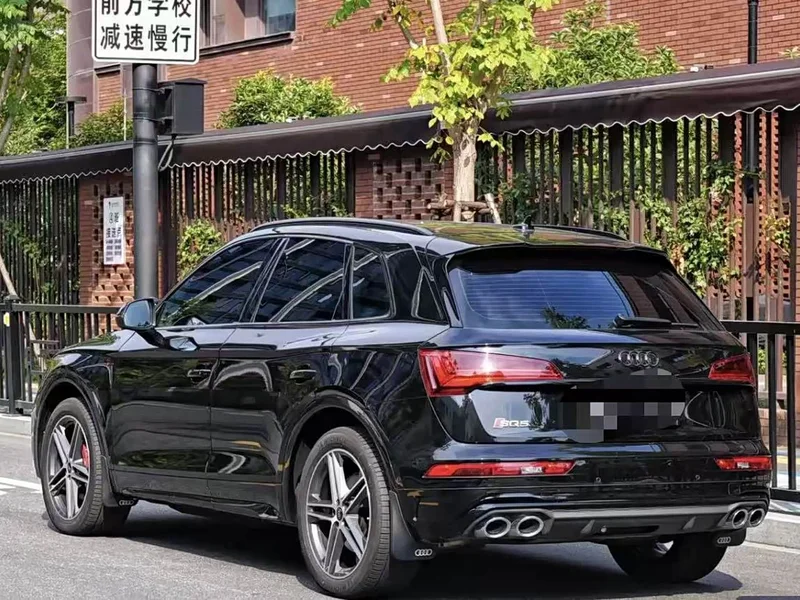 Audi SQ5 — фото 7