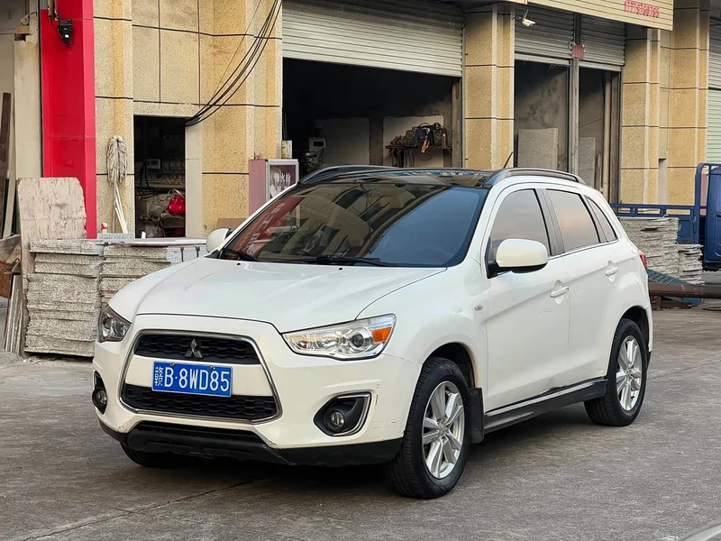 Mitsubishi ASX — фото 1