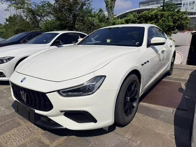Maserati Ghibli — фото 1