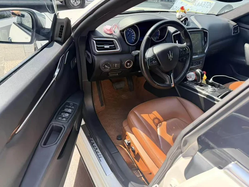 Maserati Ghibli — фото 9