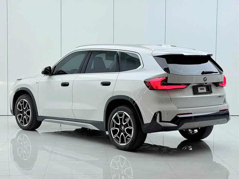 BMW X1 — фото 13