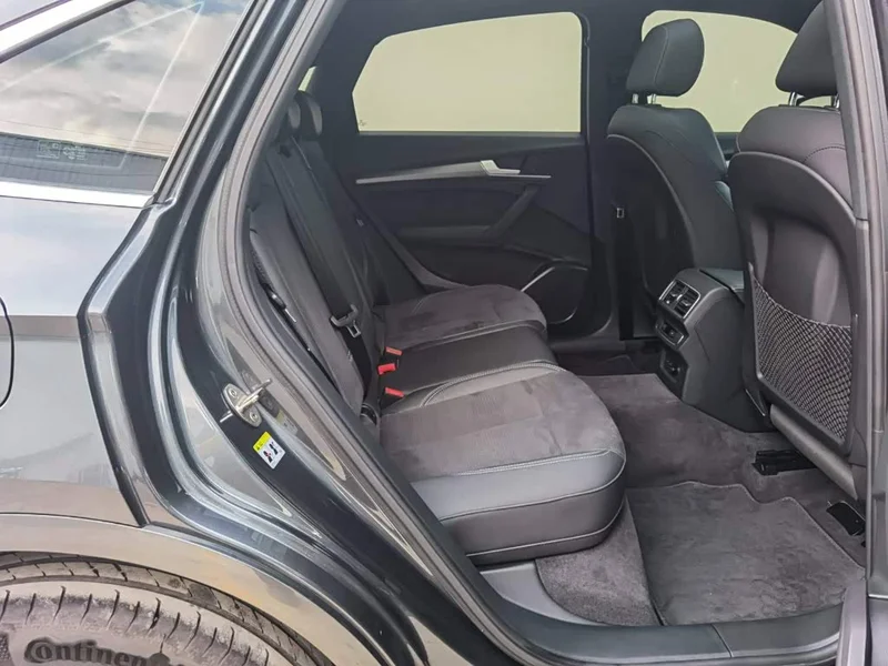 Audi Q5L Sportback — фото 25