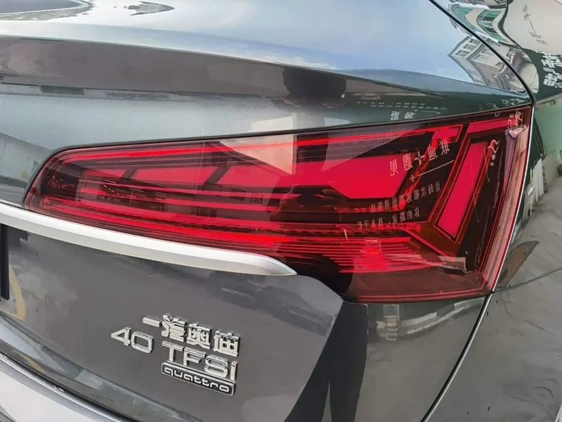 Audi Q5L Sportback — фото 28