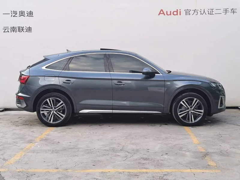 Audi Q5L Sportback — фото 3