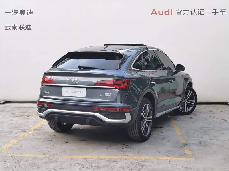 Audi Q5L Sportback — фото 4