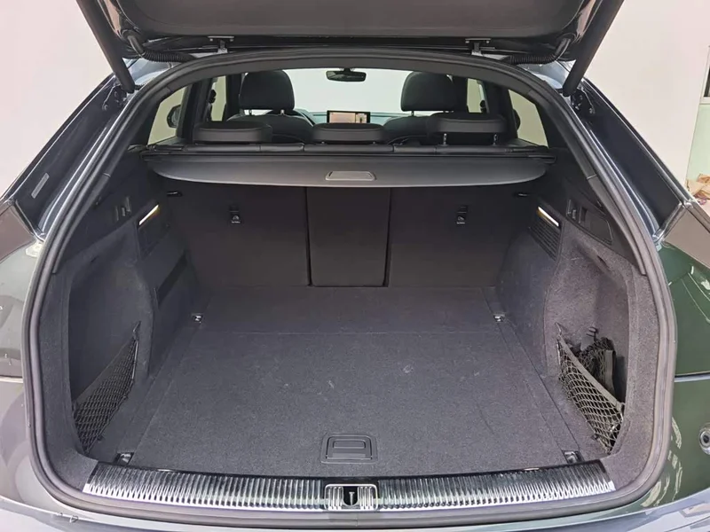 Audi Q5L Sportback — фото 6
