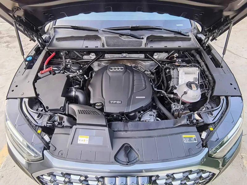 Audi Q5L Sportback — фото 8