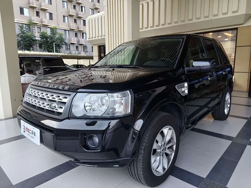 Land Rover Freelander 2 — фото 1