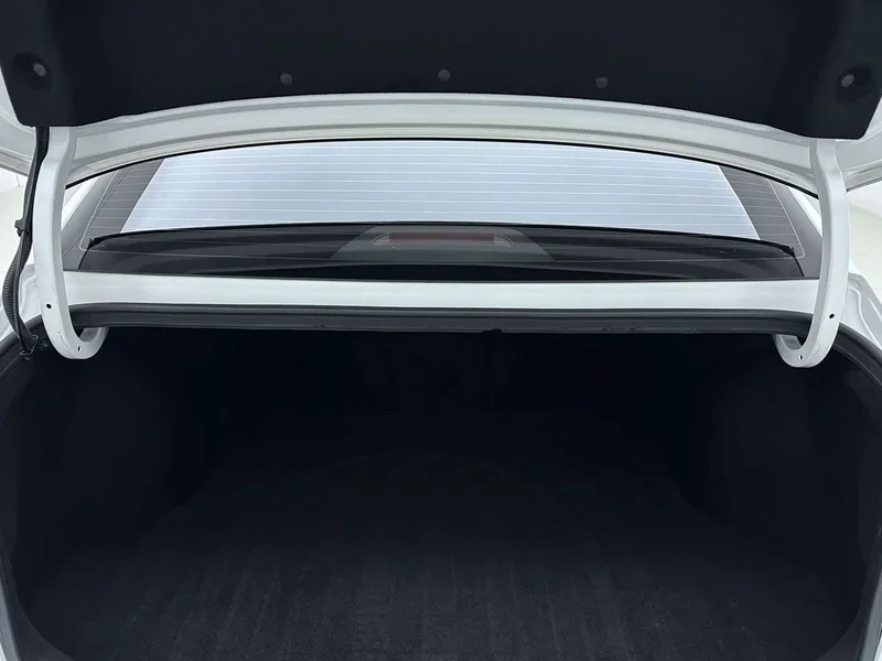 Hyundai Elantra — фото 19