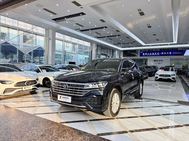 Volkswagen Touareg — фото 2