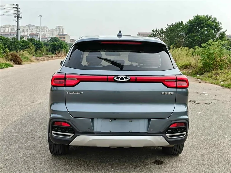 Chery Tiggo 8 — фото 8