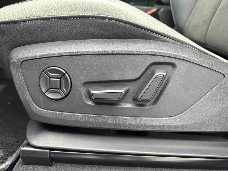 Audi Q3 — фото 11