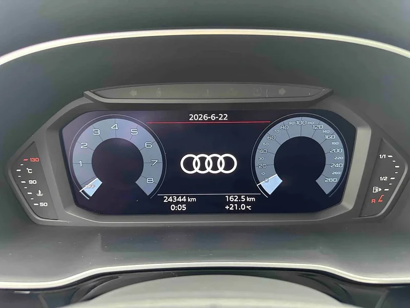 Audi Q3 — фото 19
