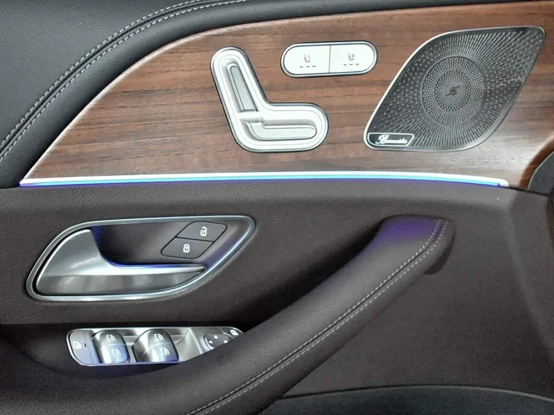 Mercedes-Benz GLS — фото 10