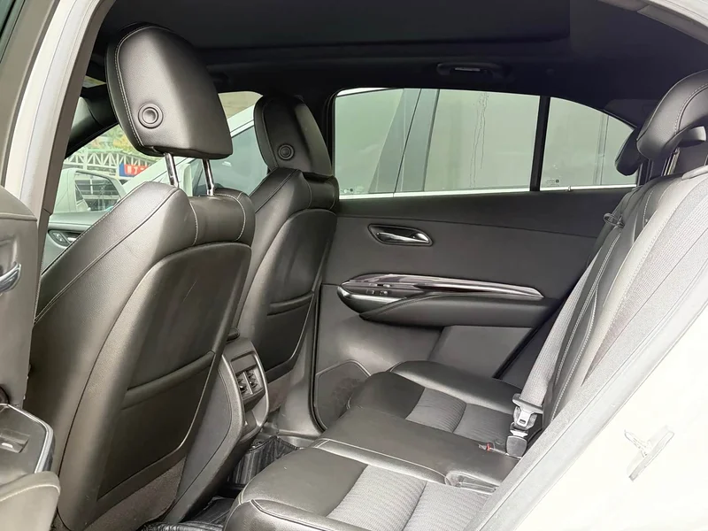 Cadillac XT4 — фото 14