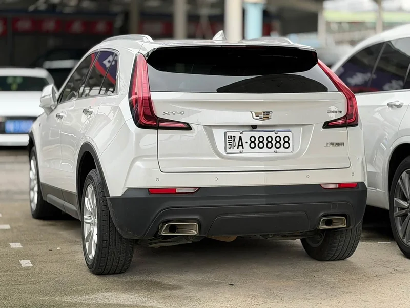 Cadillac XT4 — фото 4