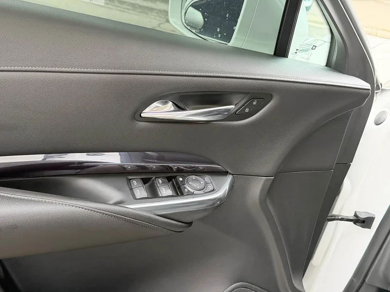 Cadillac XT4 — фото 8