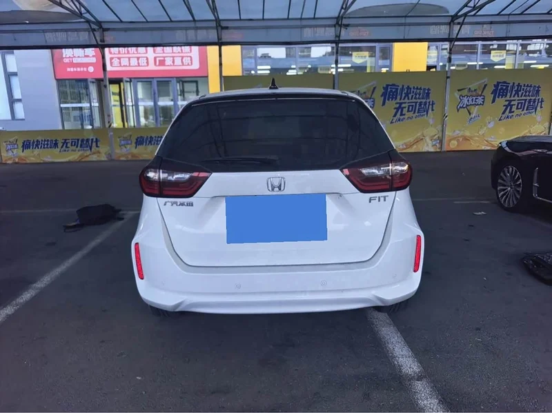 Honda Fit — фото 5