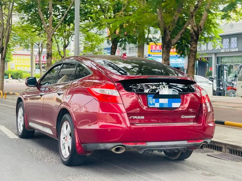Honda Crosstour — фото 6